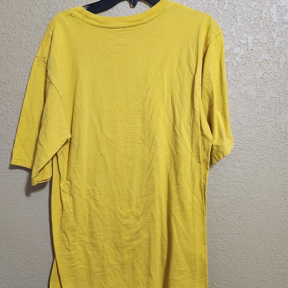 yellow basic tee - Picture 3 of 3